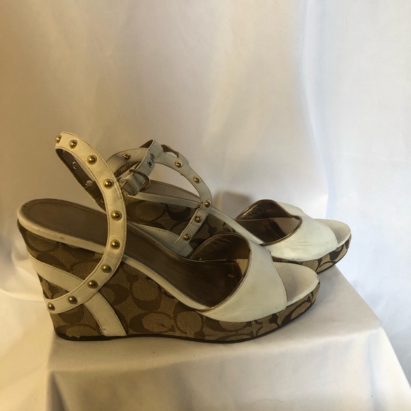 Women's White Wedge Sandals - Picture 1 of 1